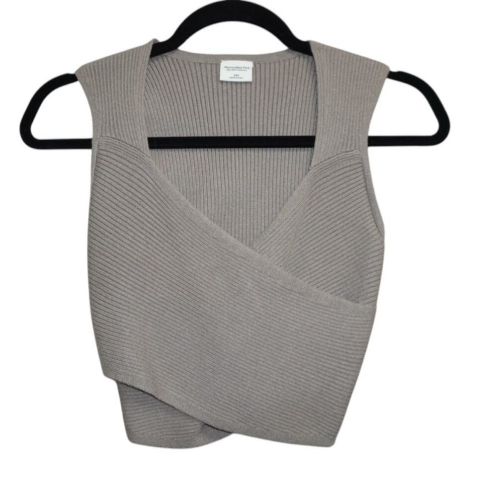 A&F Soft Collection Ribbed Wrap Tank - Picture 2 of 4